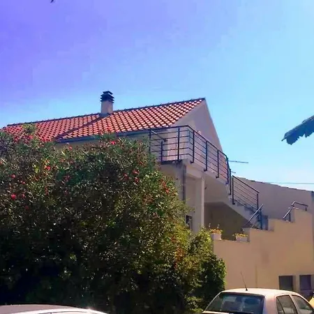 Apartment Center