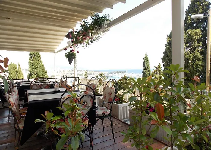 Center Διαμέρισμα *