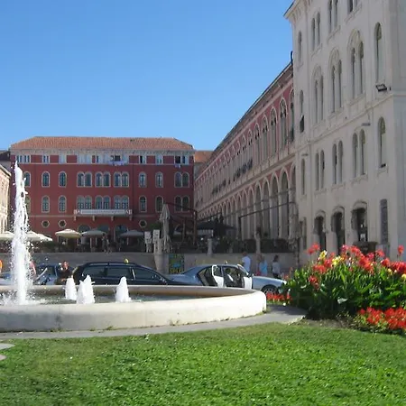 Apartmán Center *